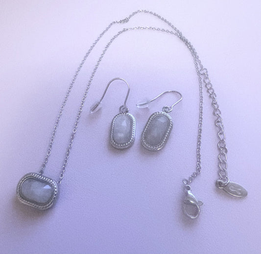Pale pinky/white quartz type stone necklace and earrings set